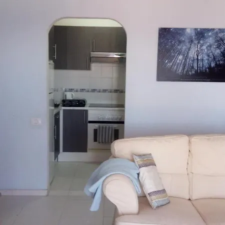 Casa de Férias Finca Oasis Mango,holiday Home, Vivienda Vacacional, Comunal Pool, Sea View From Private Terraces,3 Mins To Town By Car, Wifi, Netflix *