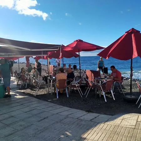 Finca Oasis Mango,holiday Home, Vivienda Vacacional, Comunal Pool, Sea View From Private Terraces,3 Mins To Town By Car, Wifi, Netflix Hébergement de vacances